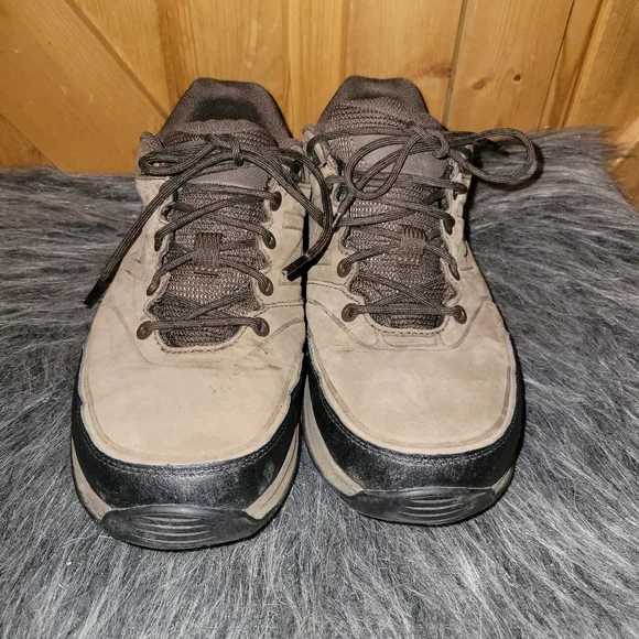 New balance horween leather explorer sneakers trail Mens Size 9.5 - Picture 3 of 13